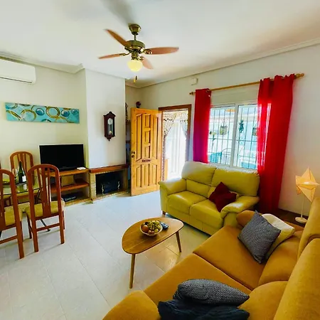Casa Blanca- Charming Spanish With Pool Сasa de vacaciones *