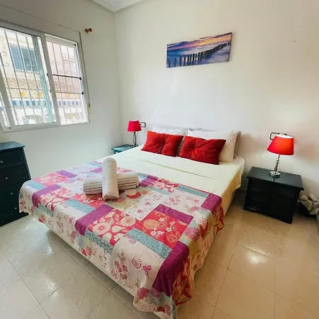 Dom wakacyjny Casa Blanca- Charming Spanish With Pool
