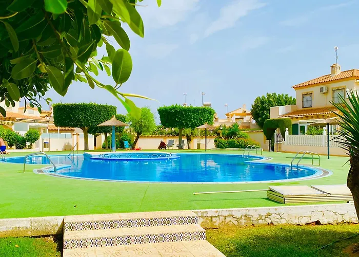 Casa Blanca- Charming Spanish With Pool Сasa de vacaciones Torrevieja