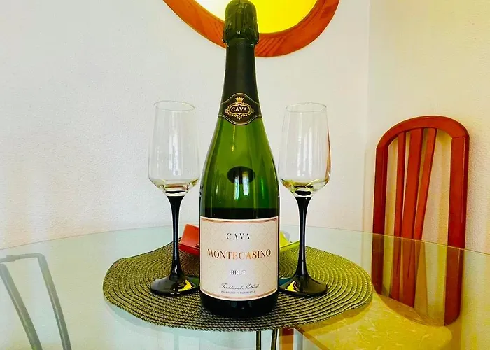 Casa Blanca- Charming Spanish With Pool Сasa de vacaciones